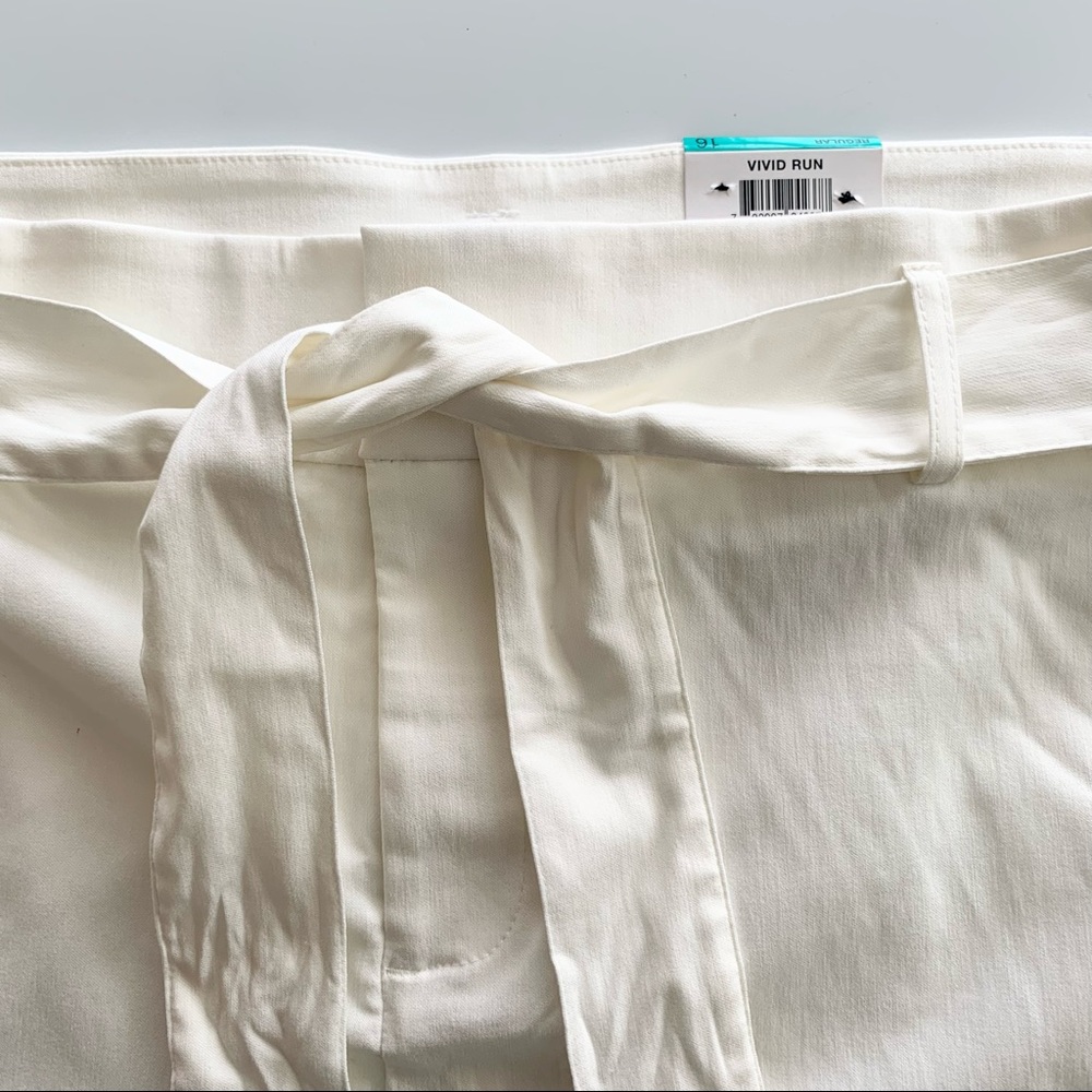 🌸New🌸 Inc Women’s Belted High Rise Shorts Size 16 Stretch Ivory NWT - Picture 4 of 14